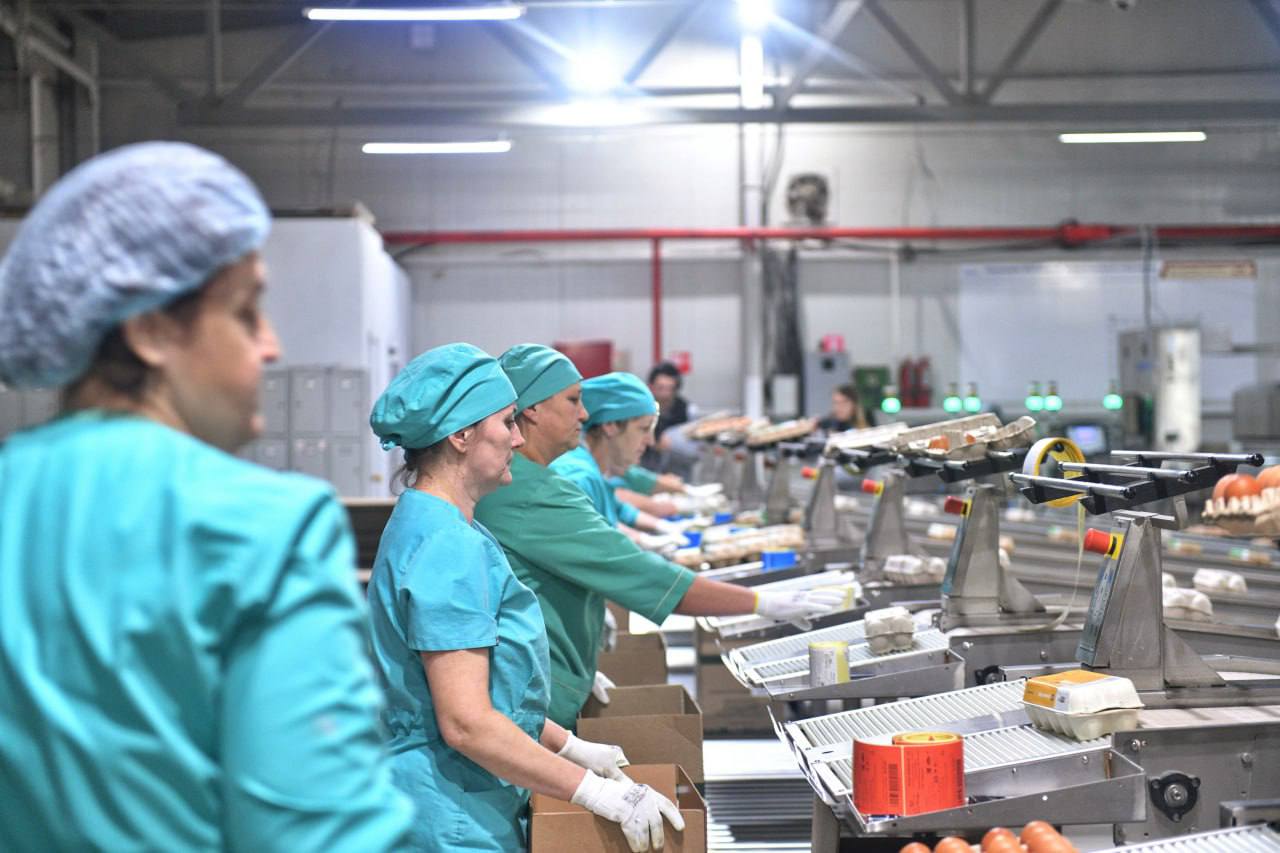 b61b5c0c-5cba-4db9-90f8-a